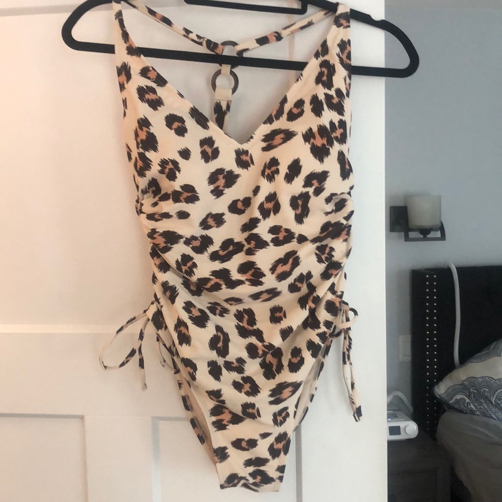 Bathing suit